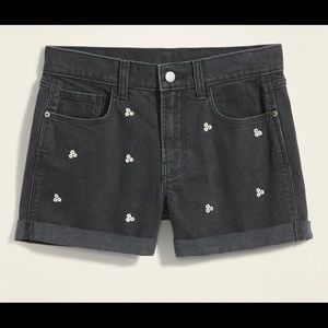 Mid-Rise Embroidered-Daisy Boyfriend Black Jean.